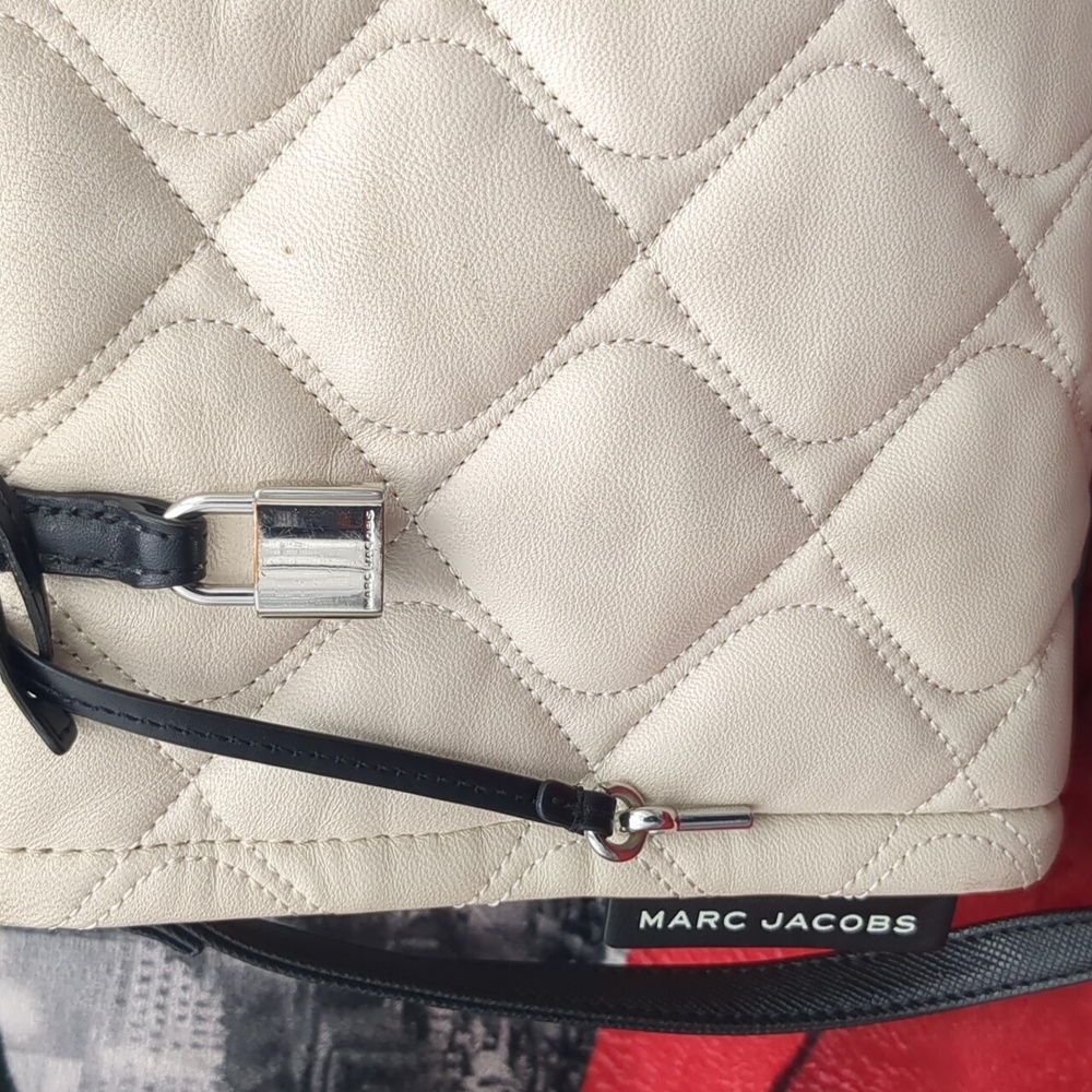 Marc Jacobs Mini Quilted Bag - Picture 2 of 16